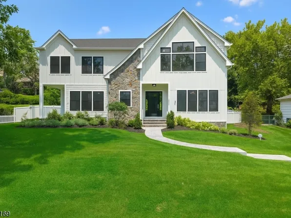 14 Argyle Ct, Summit City, NJ 07901