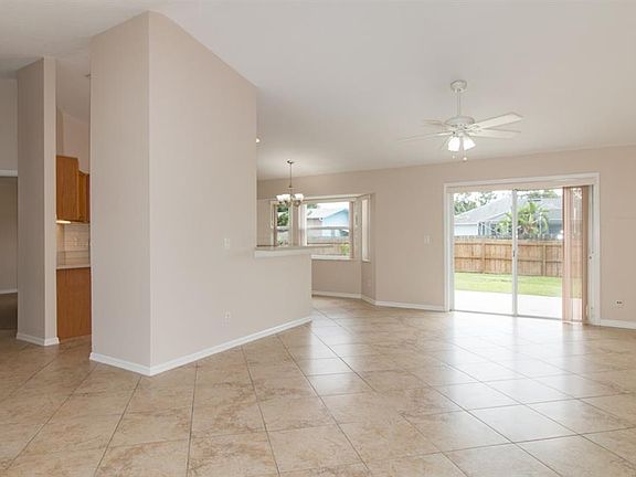 4th image of 822 Majestic Ave