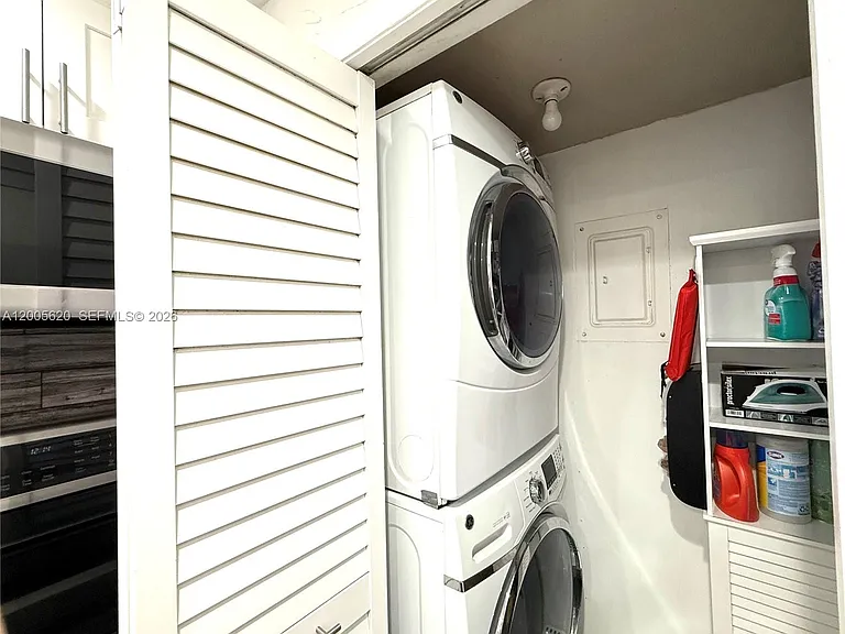 230 Lakeview Dr #307 — Photo 24