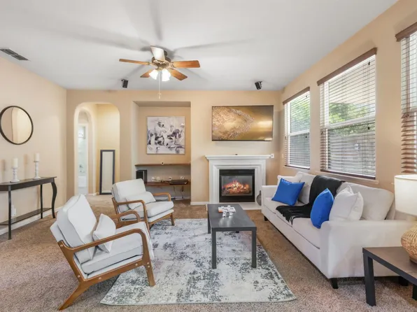 3662 W River Dr, Sacramento, CA 95833