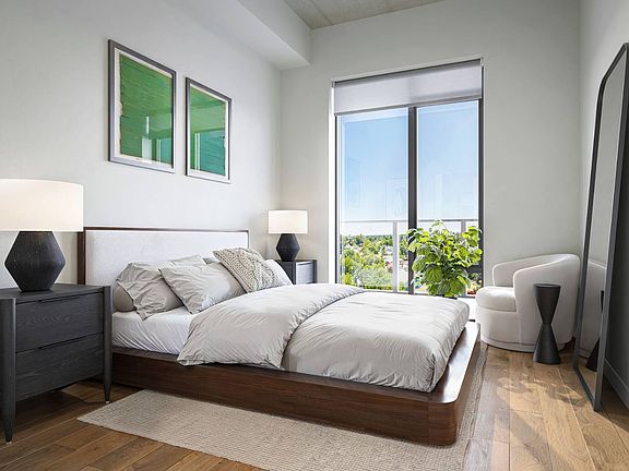 3rd image of 3030 Potomac Ave #2B-2Ba-1305Sqft