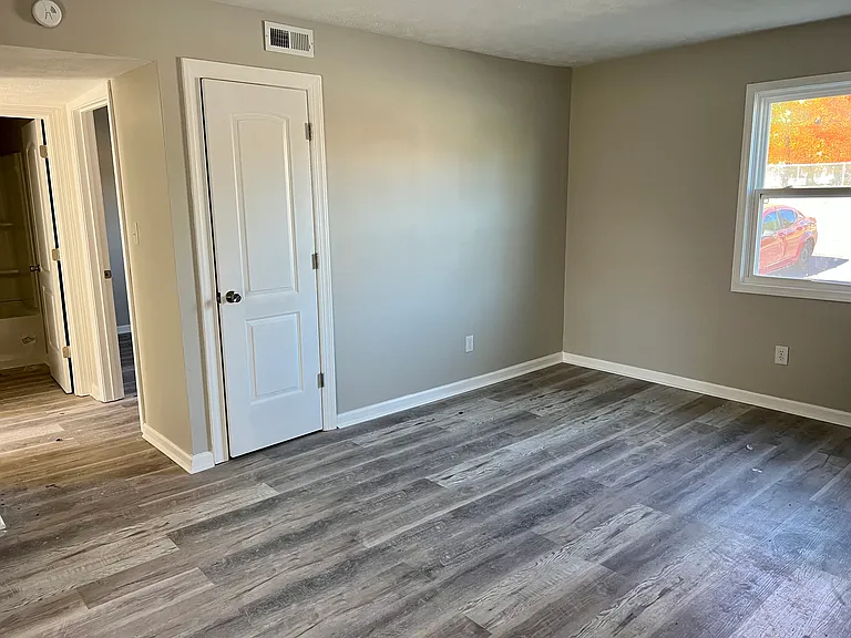 315 Bybee Branch Rd #F — Photo 7