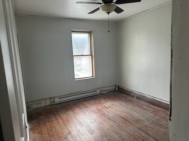302 W Snyder Ave — Photo 7