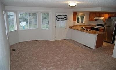 Family Rm-Kichen