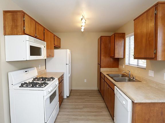 UPGRADED GALLEY KITCHEN