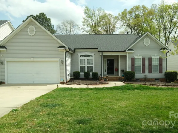 5834 Coopers Ridge Ln, Charlotte, NC 28269