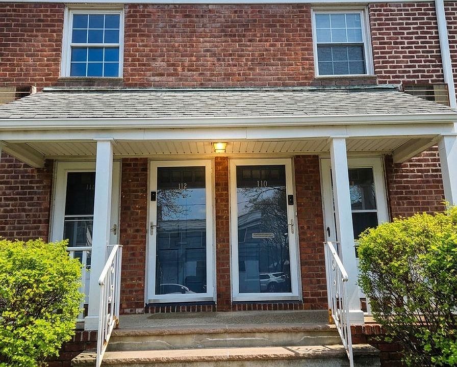 1st image of 112 Darwin Ave #27