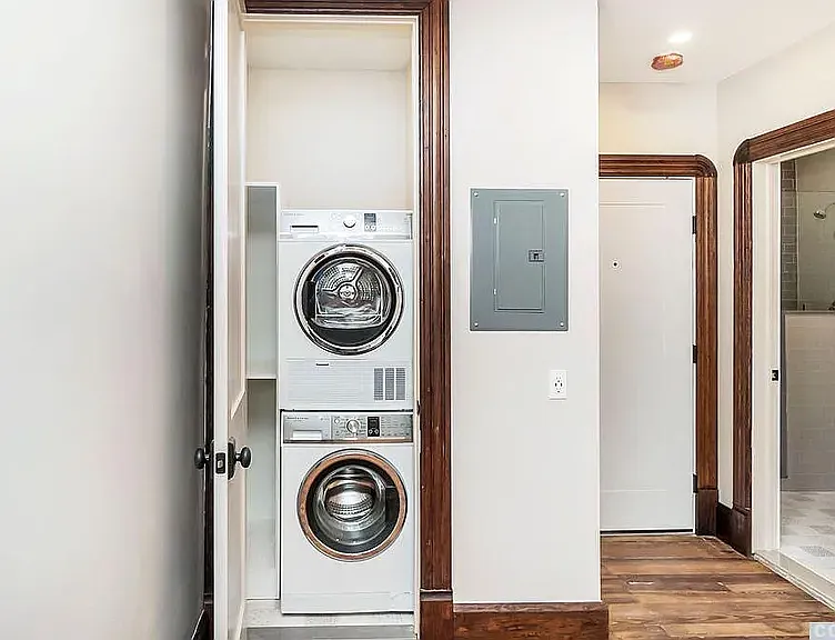 32 W Bridge St #303 — Photo 6