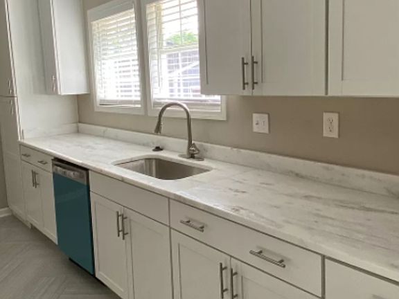 5th image of 1331 Snowden Ave