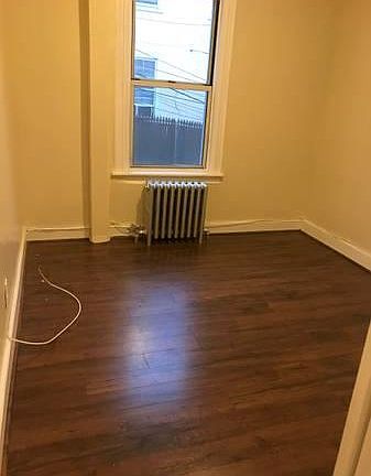 3rd image of 267 Crescent Pl #1A