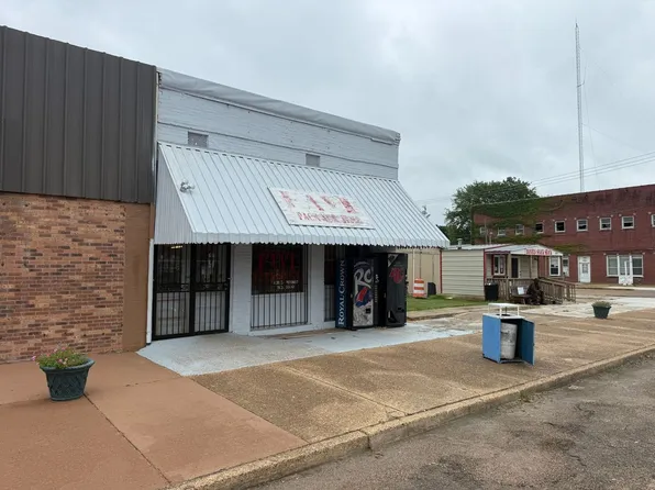 1015 S Broadway St, Shelby, MS 38774