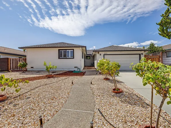 18402 Vanderbilt Dr, Saratoga, CA 95070
