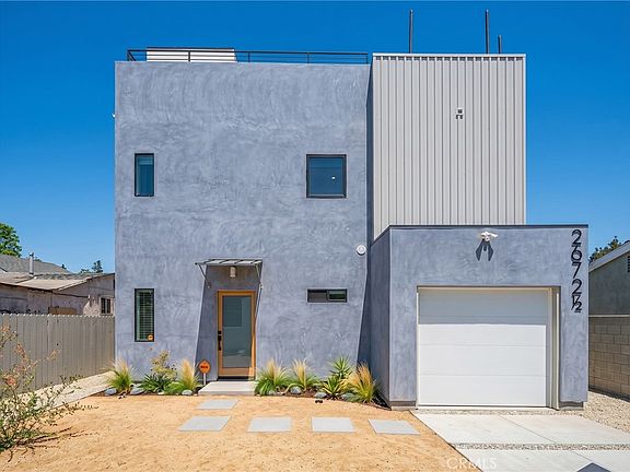 2nd image of 2672 Newell St