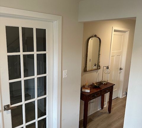 5th image of 213 Lyons Creek Dr