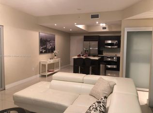 90 SW 3rd St APT 3802, Miami, FL 33130