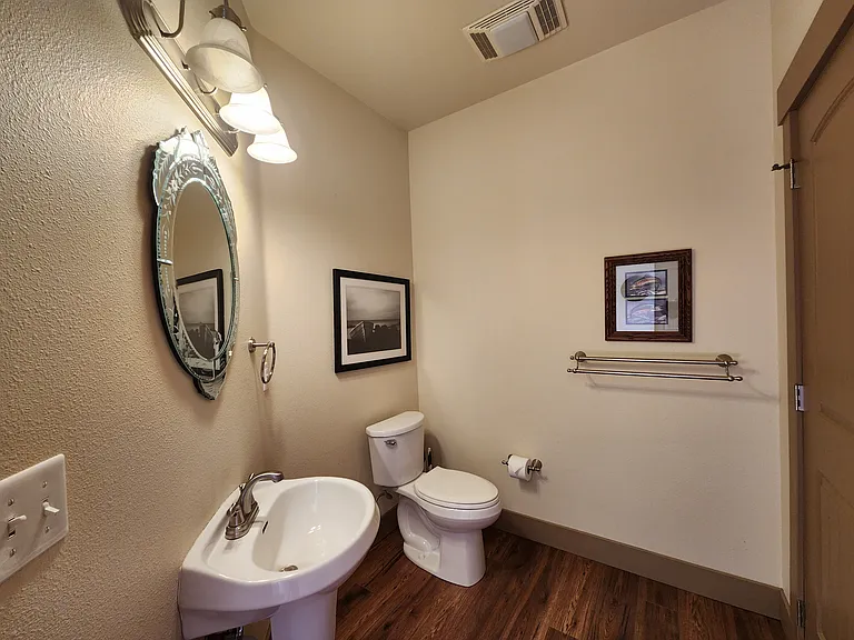 528 Silverleaf Dr — Photo 7