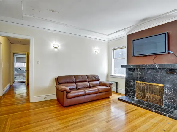 5378 Broadway, Oakland, CA 94618