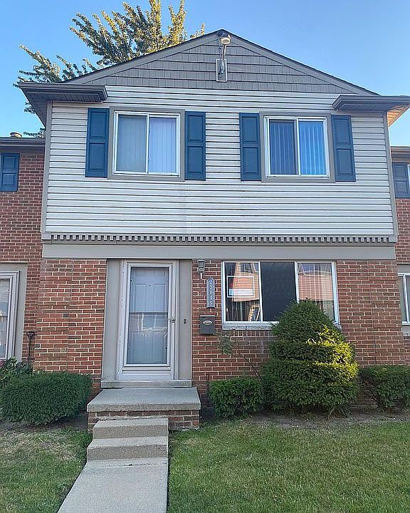 1st image of 25645 Salem St