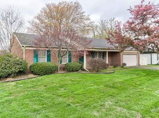 723 Crestwood East Dr, Evansville, IN 47715