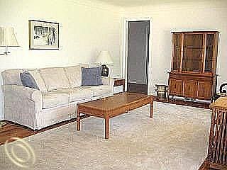 3rd image of 1438 Oakwood Ave