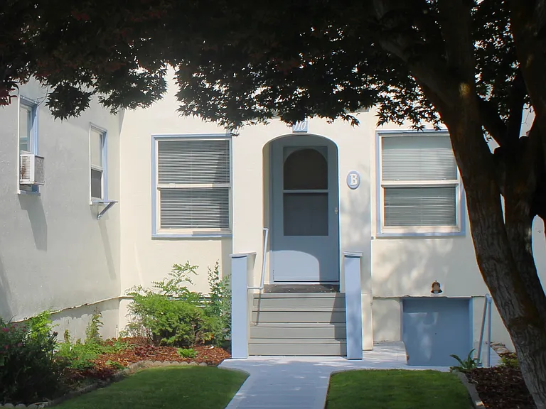 710 Monroe St #B — Photo 2