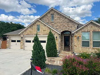 3213 Roan St Photo 1