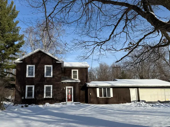 236 W Main St, Vermontville, MI 49096