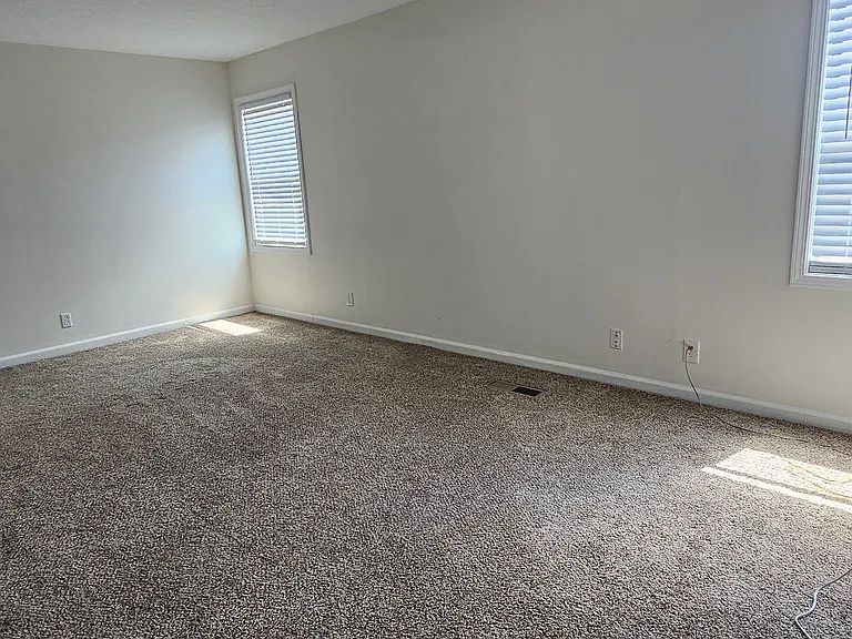 209 Cedar St #E2 — Photo 23