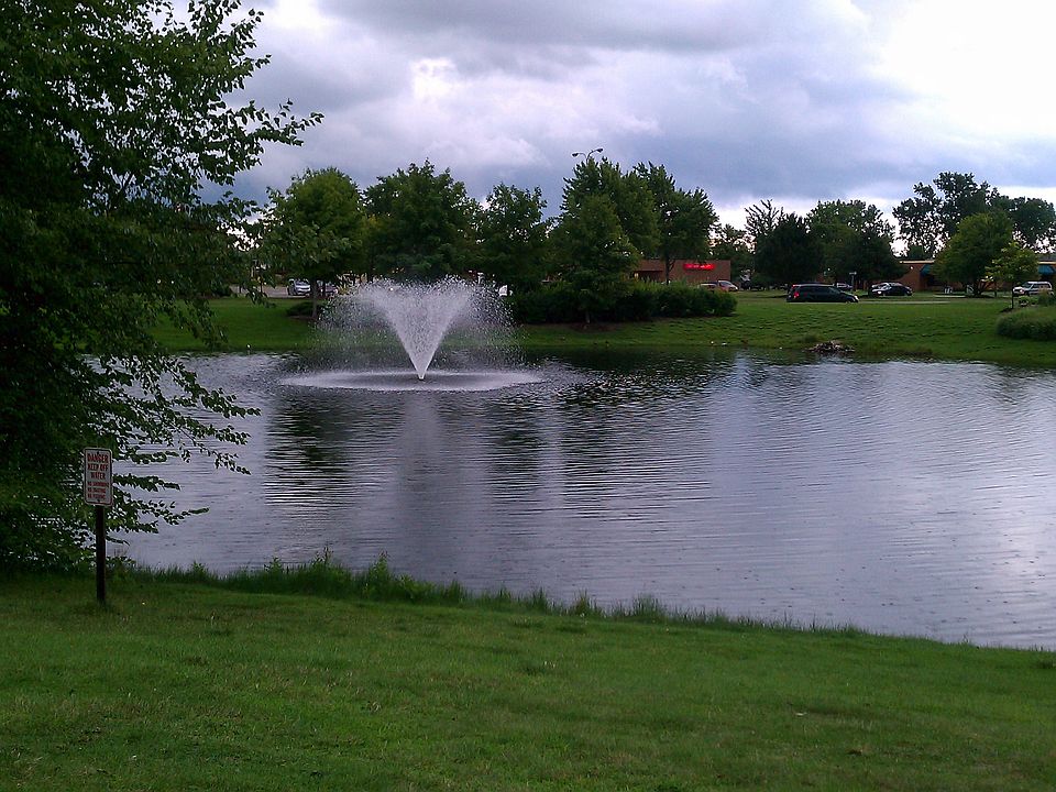 2nd image of 43875 Elm Dr