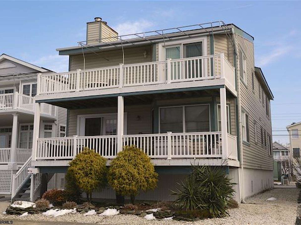 1st image of 3113 Haven Ave #15