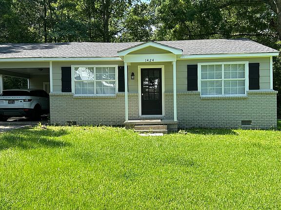 2nd image of 1424 Parker Dr