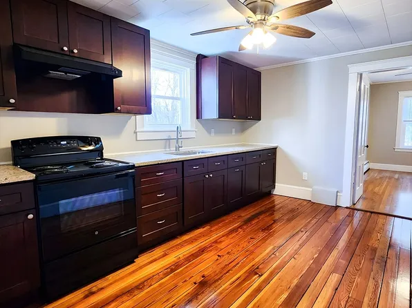 80 Ramies Ln APT 3, Harrisville, RI 02830