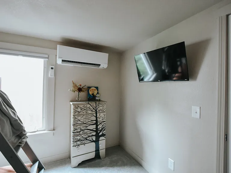 Main floor bunk bedroom