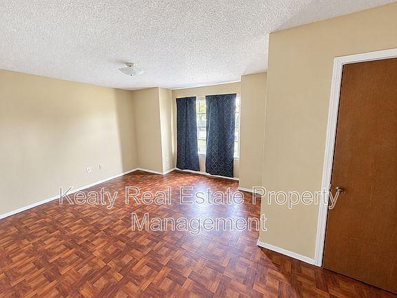 5th image of 108 Meudon St Unit B