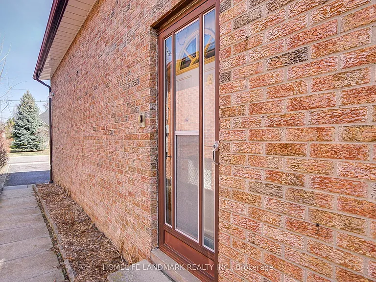 113 Oak Ave — Photo 21