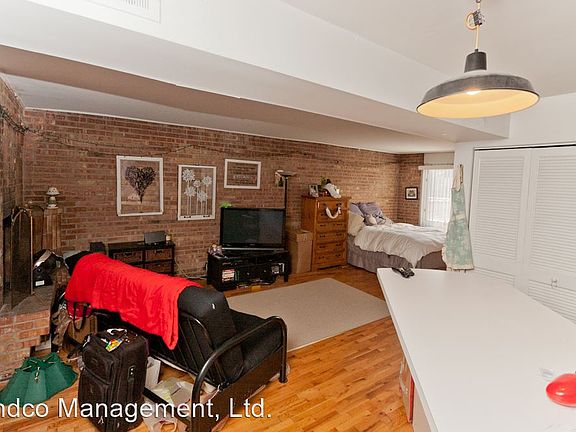 2nd image of 2632 N Mildred Ave APT 2