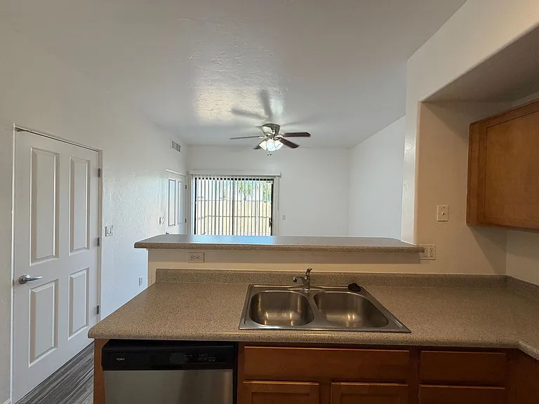 Hedrick1741 — Photo 12