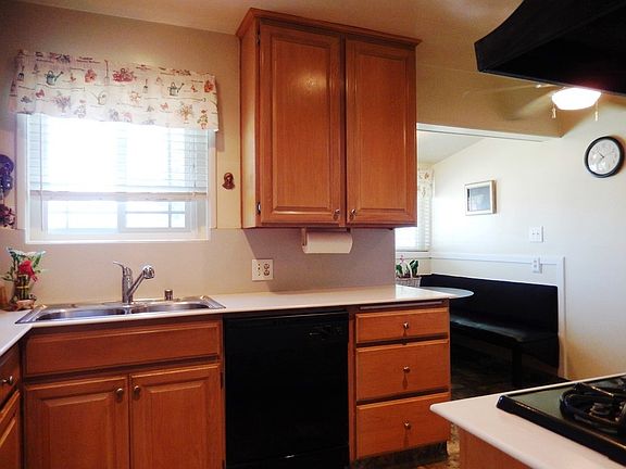 Kitchen add'l. view