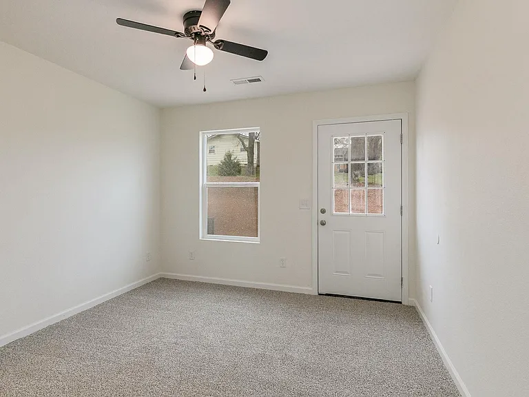 180 W Washington St #B — Photo 21