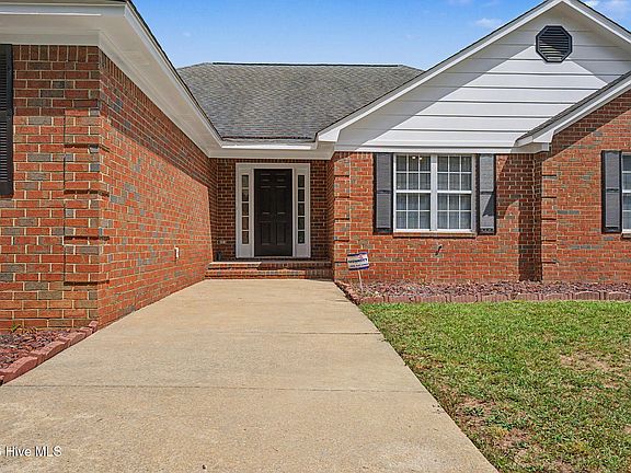 5th image of 2933 Arrowwood Circle