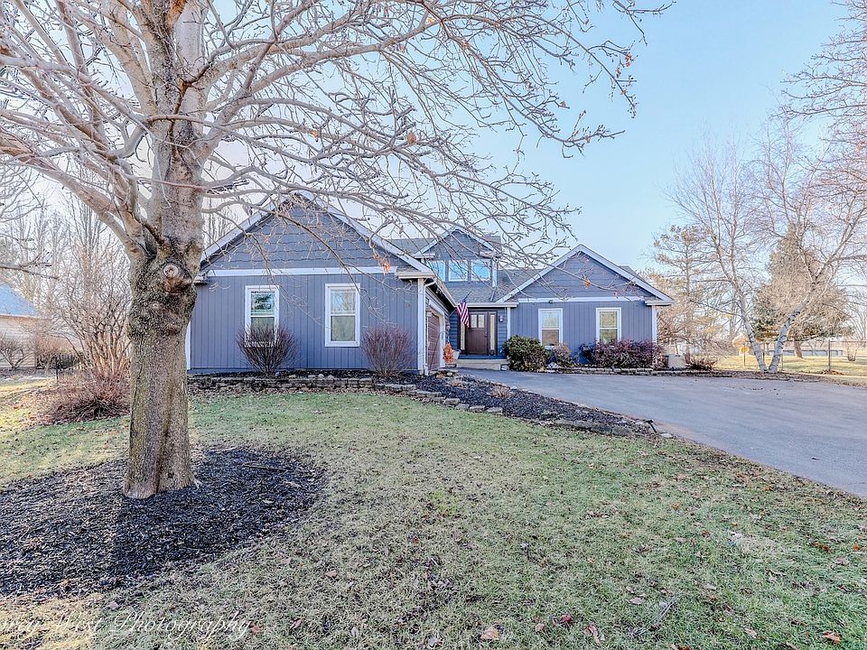 1st image of 10215 Ridge Ln