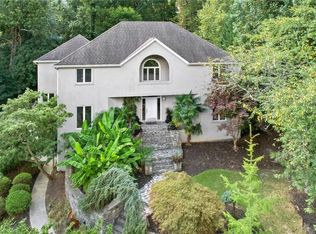 2000 Woodsdale Rd NE, Atlanta, GA 30324