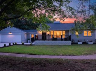 1060 Conlon Dr SE, East Grand Rapids, MI 49506