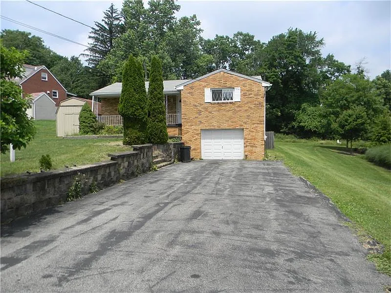 334 Hamilton Drive Ext photo 1