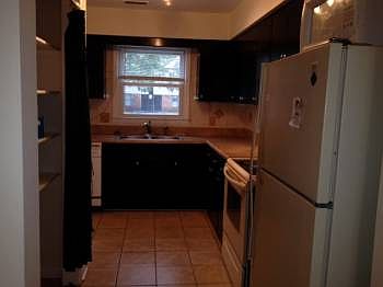 5th image of 543 Barberton Dr