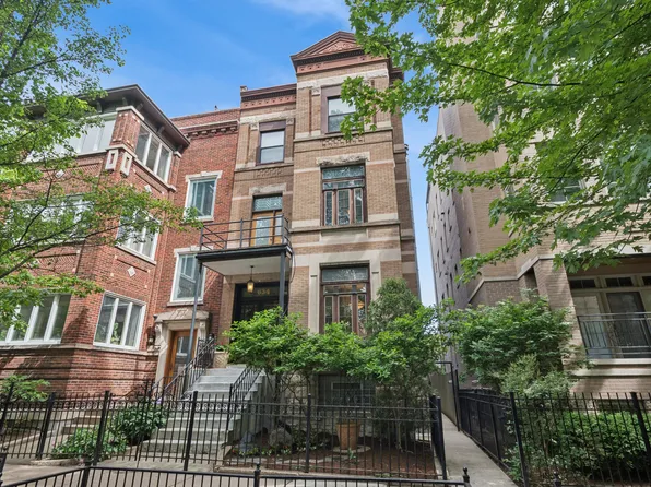 634 W Wellington Ave, Chicago, IL 60657