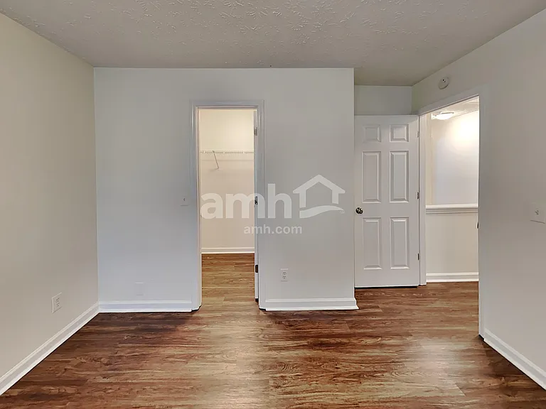 205 Daventry Way — Photo 12