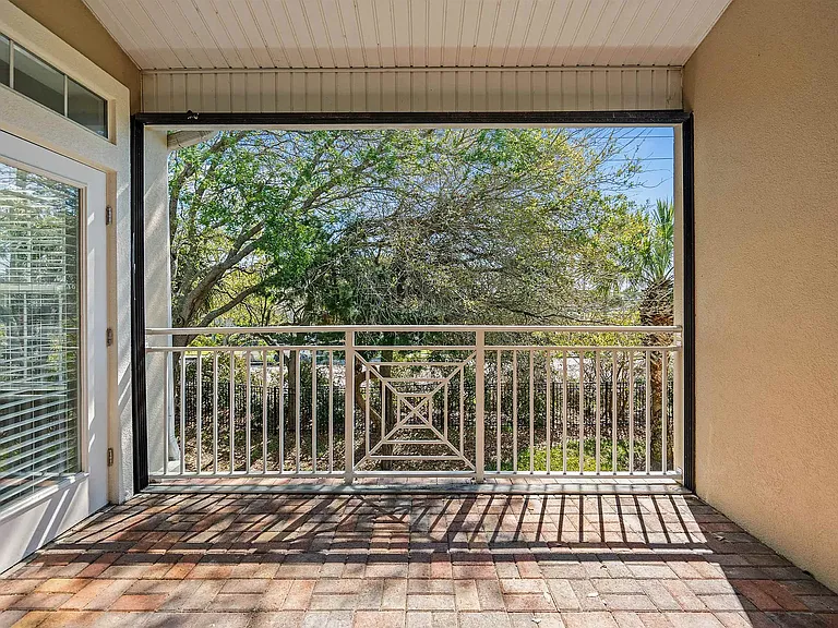 1005 Makarios Dr — Photo 9