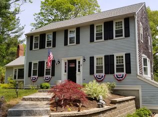 11 Acorn Ln, Pembroke, MA 02359