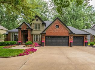914 Pebble Beach Dr, Dakota Dunes, SD 57049